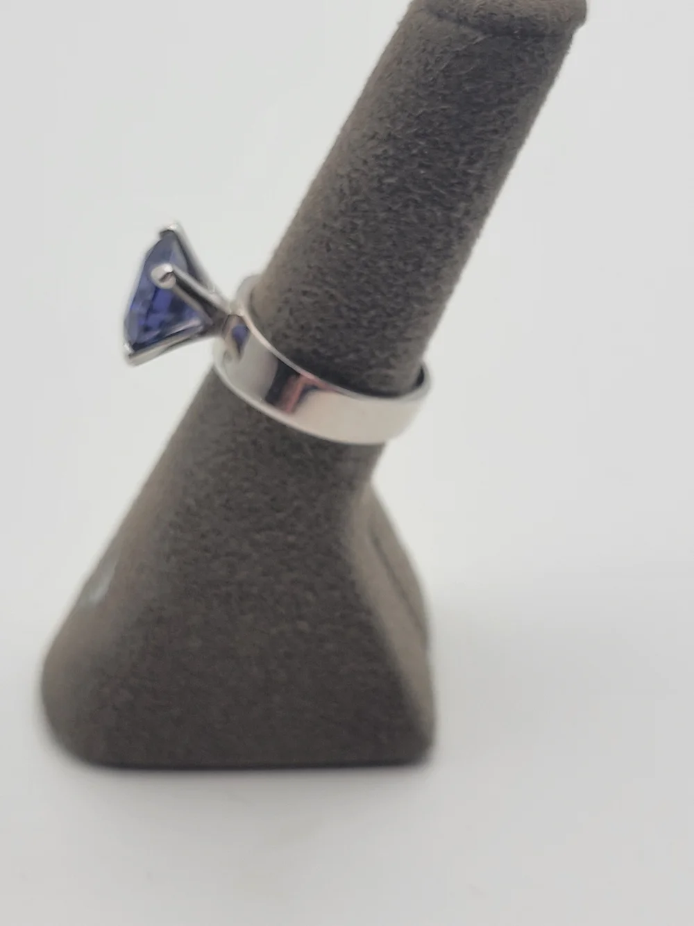 Sterling Silver With Simulated Tanzanite Ring Size 6.75